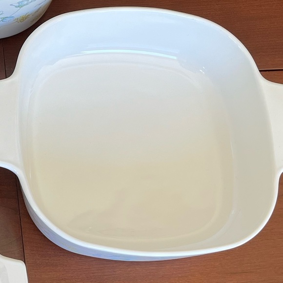 Corningware Pastel Bouqet pattern 1.5 liter casserole dish & Pyrex glass lid - Picture 5 of 7